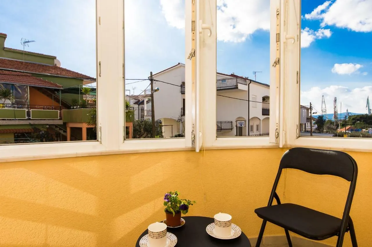 Apartman Ruza Apartment Trogir